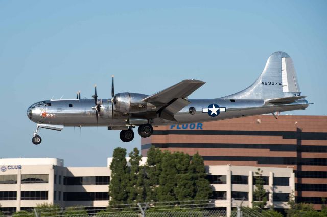 46-9972 — - "Doc" pays a visit to Long Beach Daugherty field. What a treat,after all there's only two airworthy B-29's left.