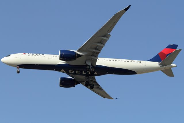 Airbus A330-900 (N409DX) - 01/09/2021:  A 10h07m flight from JFK was about to land on runway 30.