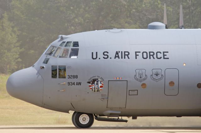 Lockheed C-130 Hercules (92-3288) - A USAF Lockheed C-130H, cn 382-5353, from the 934th Airlift Wing, Flying Vikings, Minneapolis, MN, arriving at Young Air Assault Strip on 26 Jul 2013.