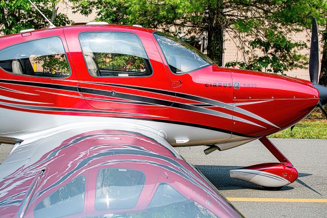 Cirrus SR-22 (N97RJ) - Outside the hangar at Leesburg