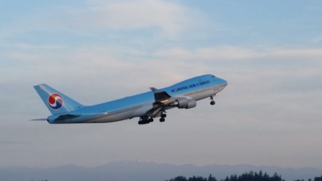 Boeing 747-200 (HL7400)
