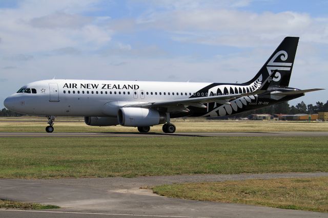 Airbus A320 (ZK-OXK)