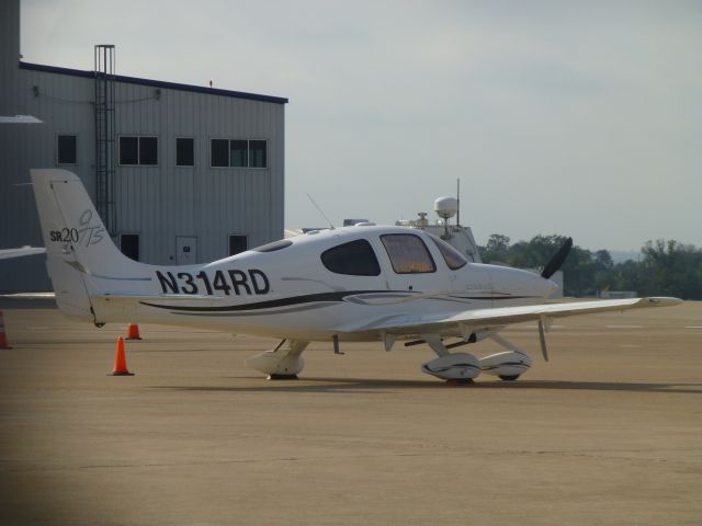 Cirrus SR-20 (N314RD)