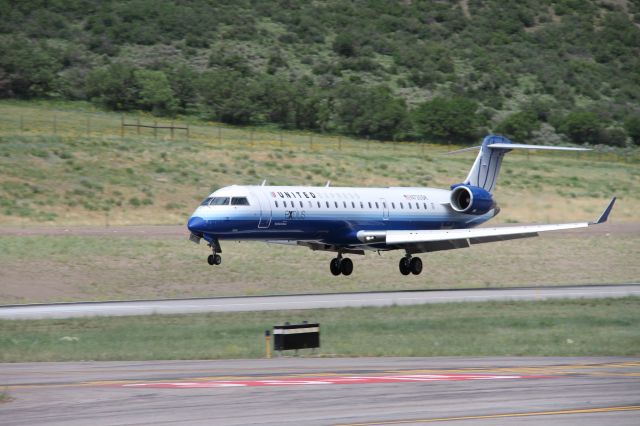 Canadair Regional Jet CRJ-700 (N730SK)