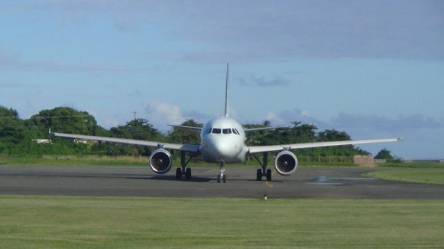 Airbus A320 (C-FGKH)