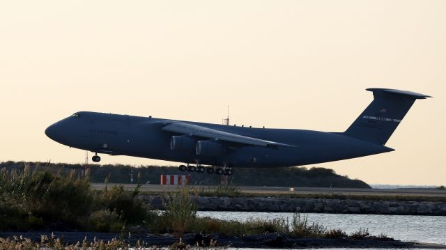 LOCKHEED C-5 Super Galaxy (N80216) - C5M " Super Galaxy"  " Travis" -U.S.A.F. , landing to Nice Airport , France , 10-14-2022