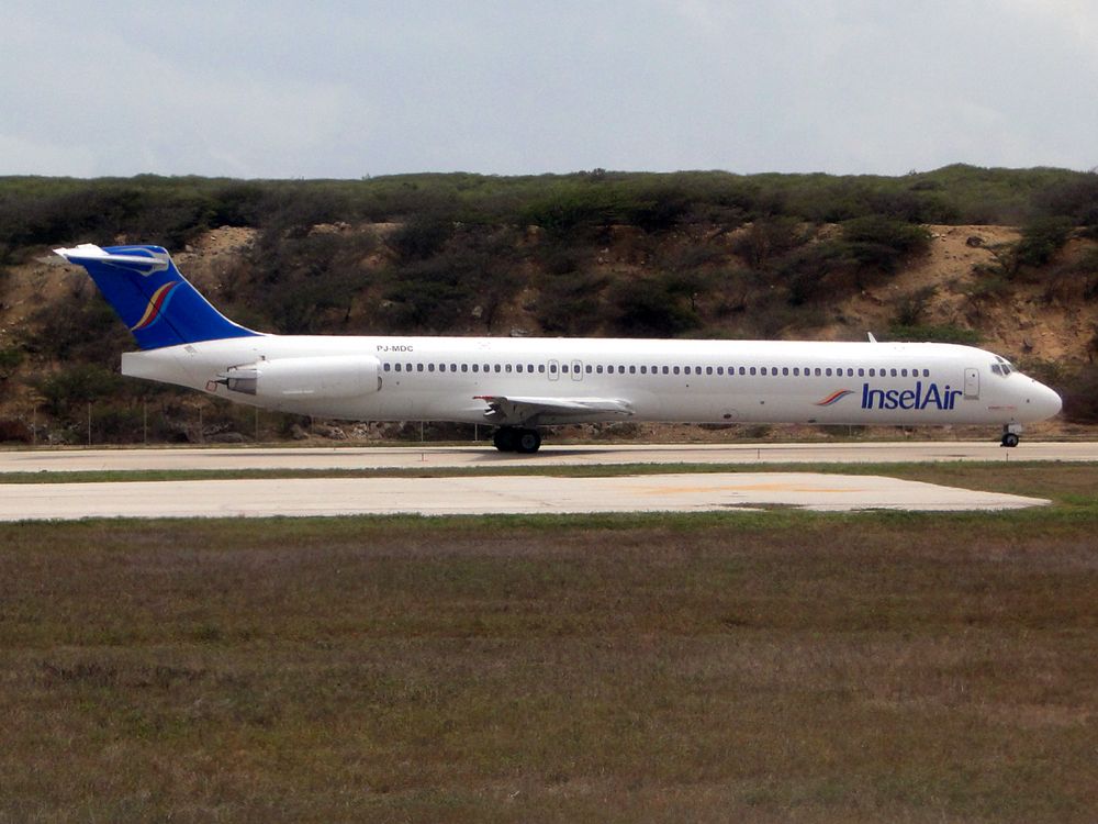 McDonnell Douglas MD-83 (PJ-MDC)