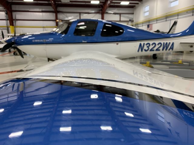 Cirrus SR-22 (N322WA)