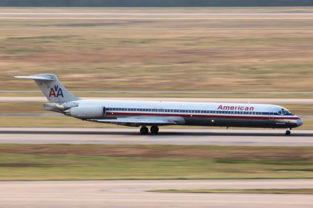 McDonnell Douglas MD-83 (N9401W) - Taken On 06-09-2011