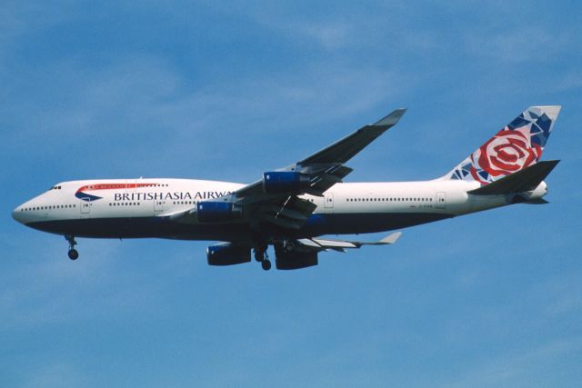 Boeing 747-400 (G-CIVB) - Final Approach to Narita Intl Airport Rwy34L on 2000/10/07