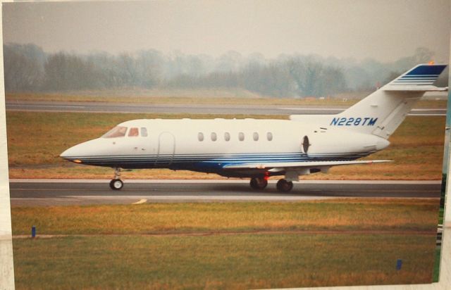 Hawker 800 (N228TM)