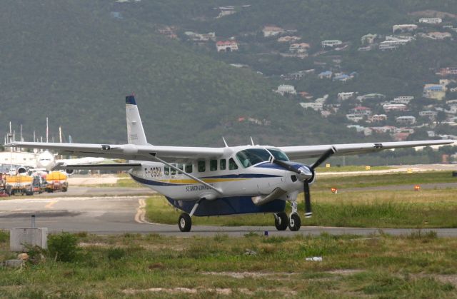 ROMAERO Islander (F-OSBH)