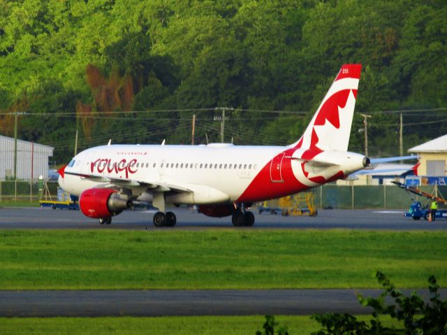 Airbus A319 (C-FYJE)