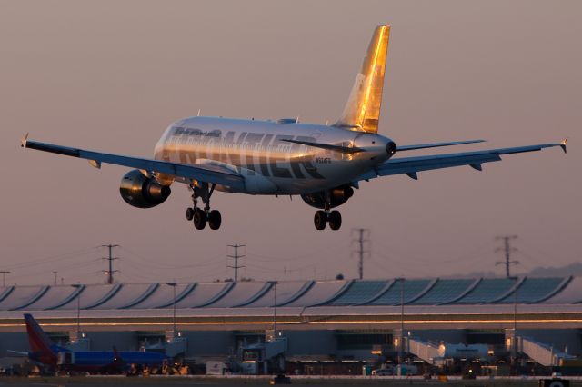 Airbus A319 (N924FR)