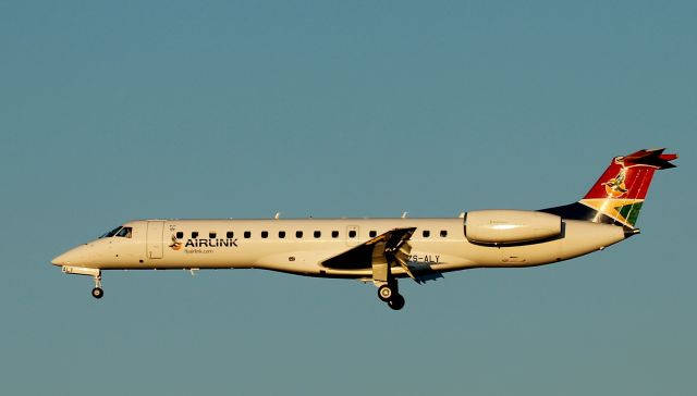 Embraer ERJ-135 (ZS-ALY)