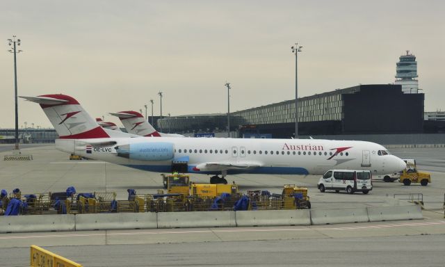 Fokker 100 (OE-LVC) - Austrian Airlines Fokker F100 OE-LVC in Vienna 