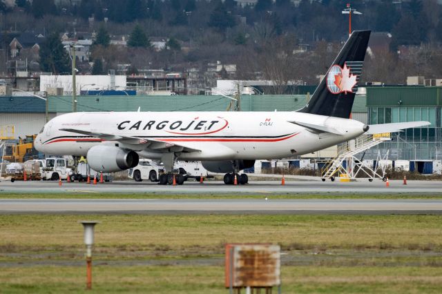 Boeing 757-200 (C-FLAJ)