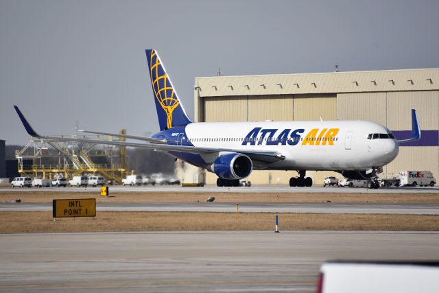 BOEING 767-300 (N664GT) - Taxiing to the IAB Ramp. 02-21-2022