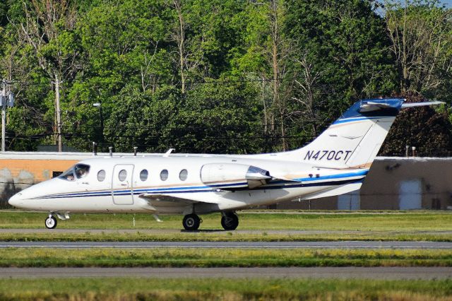 Beechcraft Beechjet (N470CT) - TMC470 taxiing into the FBO Ramp at the Buffalo Niagara International Airport from Sarasota/Bradenton (SRQ)