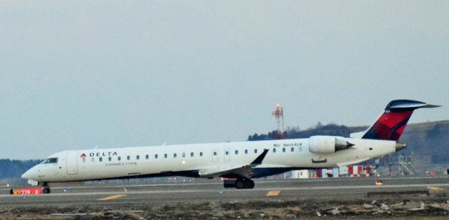 Canadair Regional Jet CRJ-900 (N604LR)