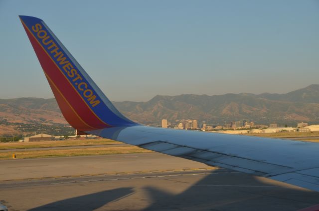 Boeing 737-700 (N554WN)