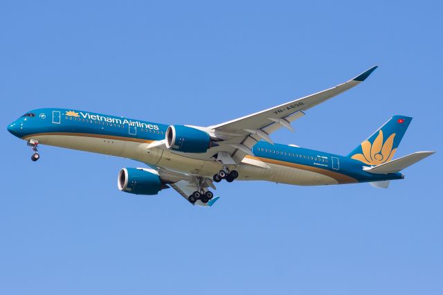 Airbus A350-900 (VN-A898)