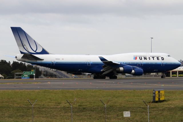 Boeing 747-400 (N120UA)