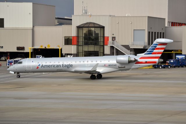 Canadair Regional Jet CRJ-700 (N505AE)