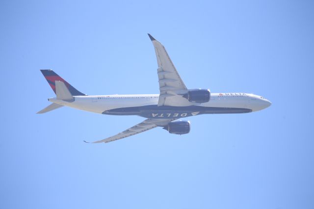 Airbus A330-900 (N426DZ)