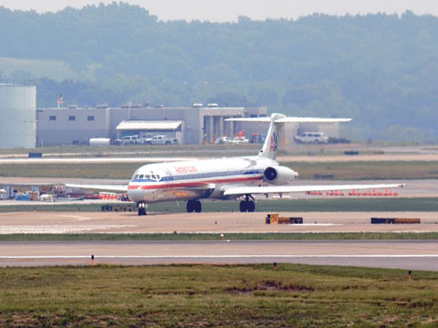 McDonnell Douglas MD-83 (N967TW) - Holding Short 20C on 5/19/2013