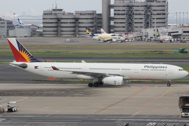 Airbus A330-300 (RP-C8786)