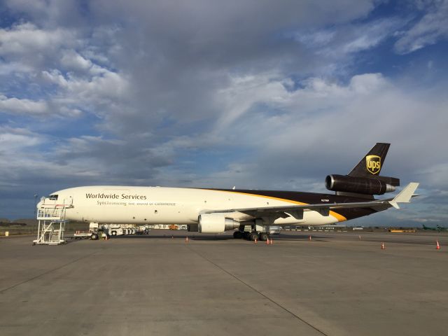 Boeing MD-11 (N270UP)