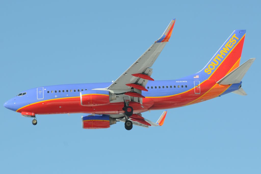 Boeing 737-700 (N261WN)