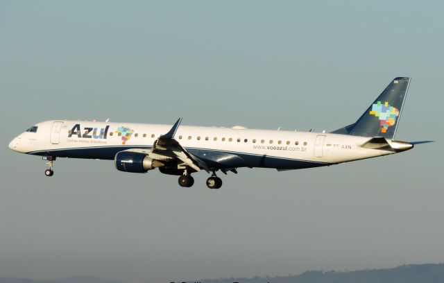 EMBRAER 195 (PR-AXN)