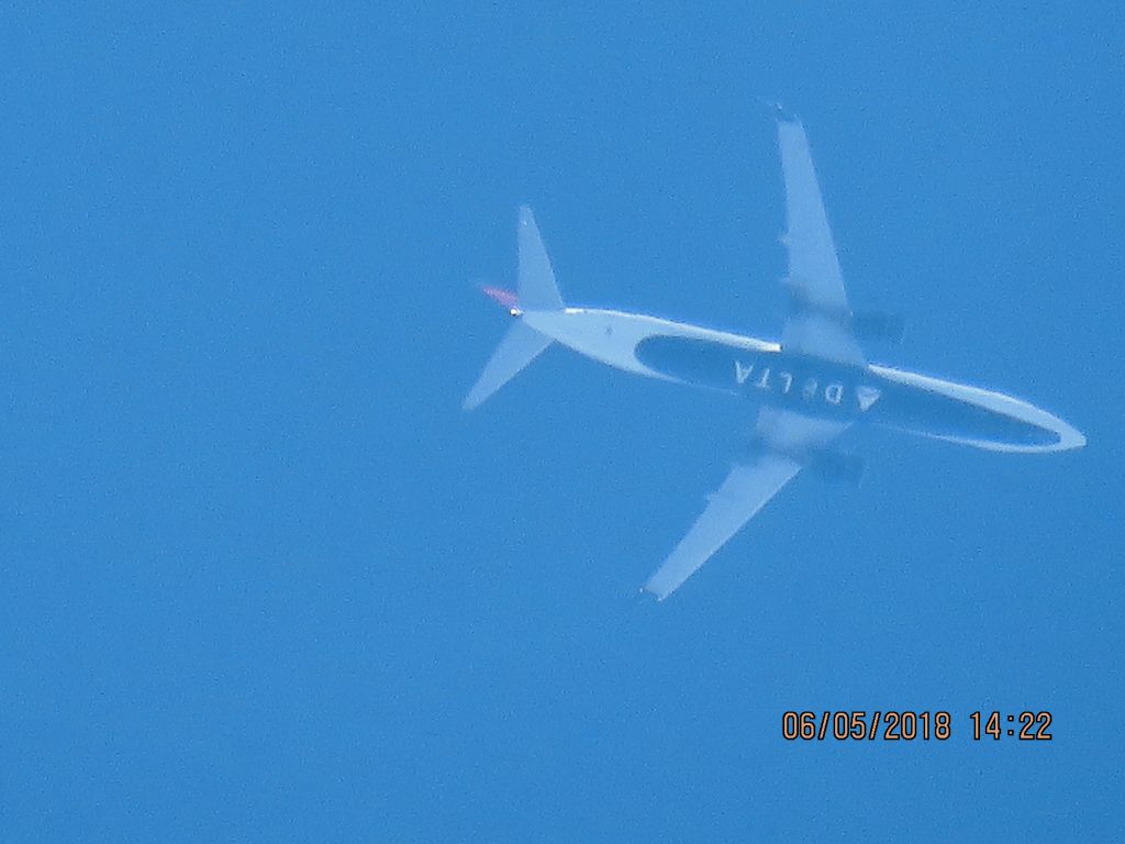 Boeing 737-900 (N869DN)