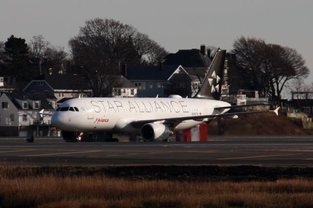 Airbus A320 (N689TA)