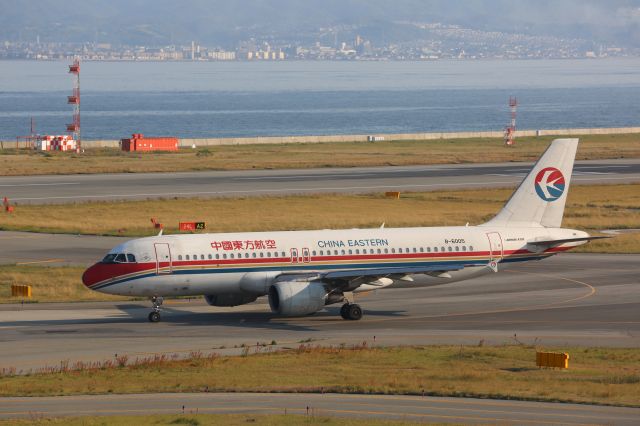 Airbus A320 (B-6005)