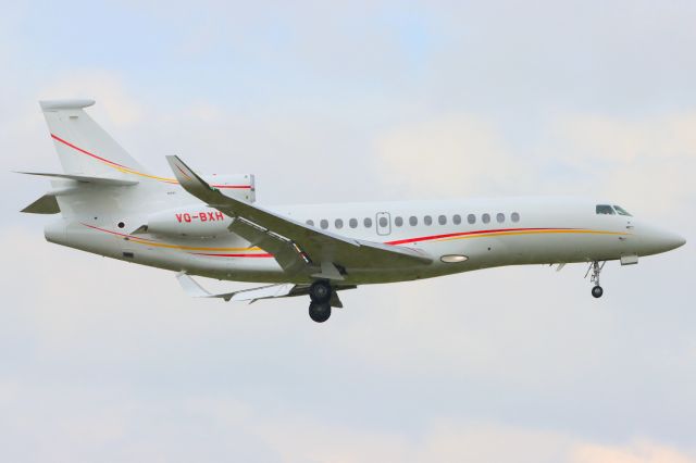 Dassault Falcon 8X (VQ-BXH)