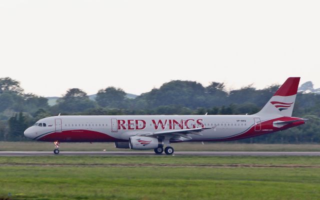 Airbus A321 (VP-BRQ) - red wings a321-231 vp-brq dep shannon 5/6/18.