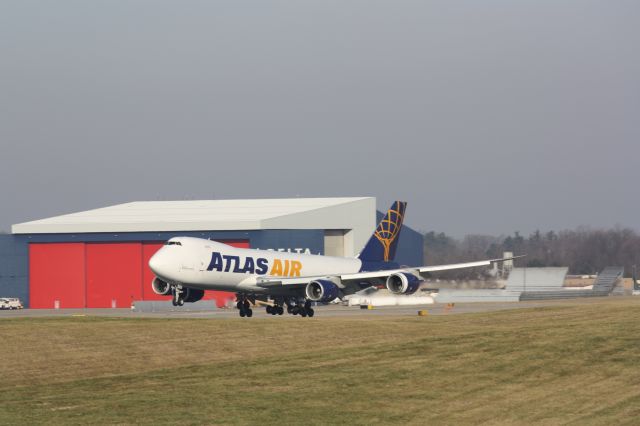 BOEING 747-8 (N855GT)