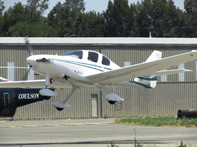 Cessna Citation II (N550KB) - Taking off RWY 24