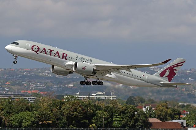 Airbus A350-900 (A7-ALK)