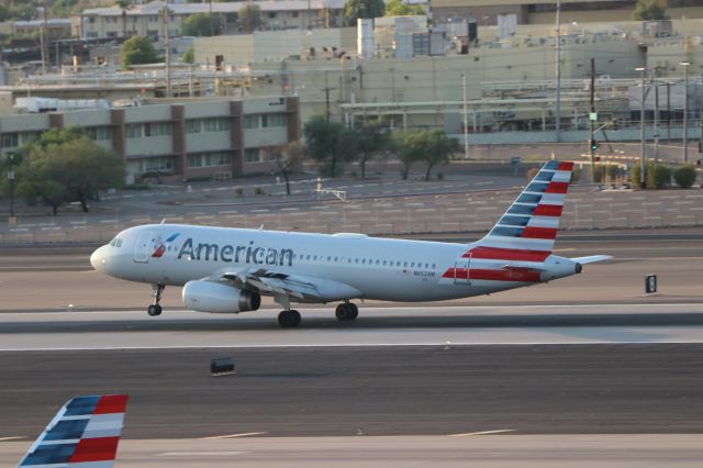 Airbus A320 (N652AW)