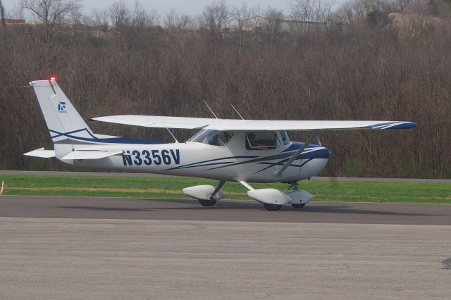 Cessna Commuter (N3356V) - v