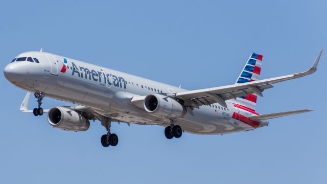 Airbus A321 (N130AN) - American A321 on short final for 26L from Dallas-Fort Worth. (15 May, 2021)