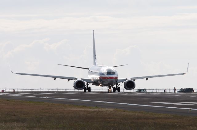 Boeing 737-800 (N963AN)