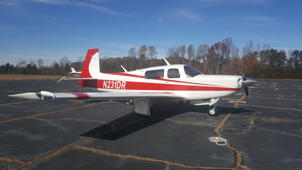 Mooney M-20 Turbo (N2367)