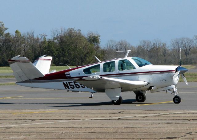 Beechcraft 35 Bonanza (N555LF) - 1979 Beech V35B at Downtown Shreveport.