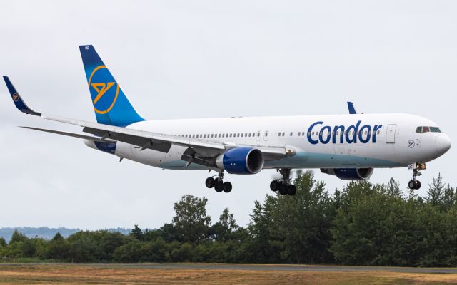 BOEING 767-300 (D-ABUC)