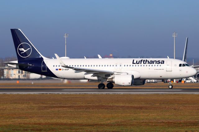 Airbus A320 (D-AIUP)